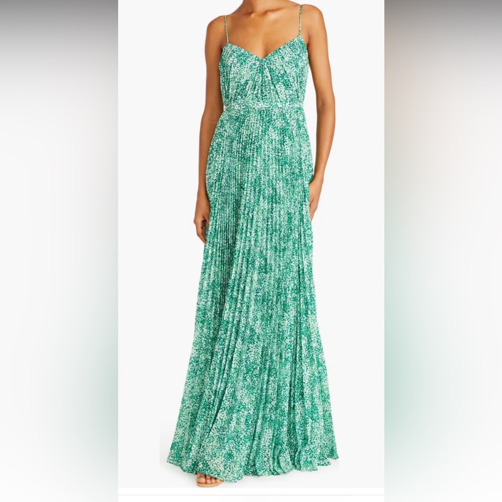 ML Monique Lhuillier Sylvia Pleated Chiffon Gown Size 12 NWT
